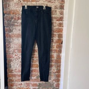 Black skinny jeans. Twig high rise, sz 26